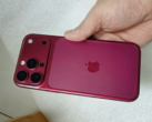 Das iPhone 18 Pro könnte laut einem neuen Leak zwischen 9,9 und 10,9 mm dick werden – das iPhone 17 Pro misst 8,75 mm.