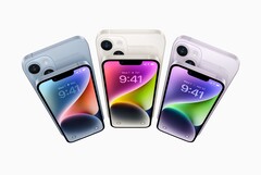 Das Apple iPhone 14 besitzt ein etwas besseres 60 Hz OLED-Display als das iPhone 13 vom Vorjahr. (Bild: Apple)