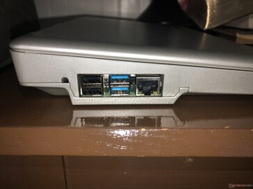 Links: 2x USB 2, 2x USB 3.1 Gen 1 (5 Gbps), Gigabit Ethernet