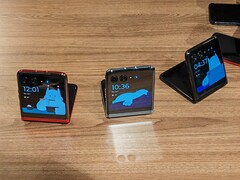 Flexibel ist es ja, das Motorola Razr 40 Ultra. Vor allem durch sein stabiles Scharnier eröffnen sich viele Möglichkeiten.