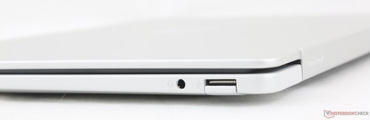 Rechts: 3,5-mm-Kopfhörer, USB-A (10 Gbps)