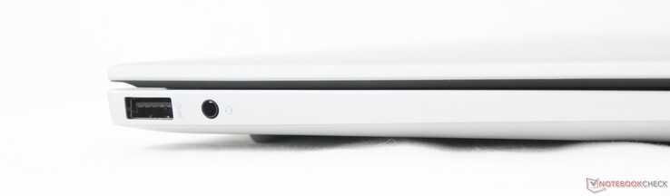 Links: USB-A (5 Gbps), 3,5-mm-Kopfhörer