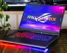 Asus ROG Strix G16 G614 - im Bild ist der äußerlich baugleiche Intel-Vorgänger zu sehen. (Bild: Marc Herter)