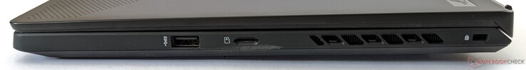 Rechte Seite: 1x USB-A 3.2 Gen1, microSD-Kartenleser, Kensington