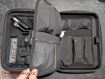 Die Kitvariante mit Followfocus, Handlegrip und mehr