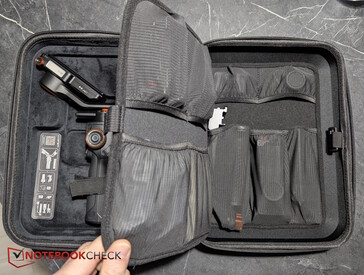 Die Kitvariante mit Followfocus, Handlegrip und mehr