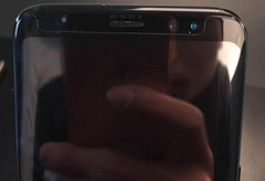 Das Galaxy S8, hier in einem geleakten Foto, soll angeblich auch in der Farbe Violett erhältlich sein.