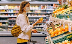 Shopping: Einkaufen in der City trotz Corona beliebter als Online-Einkauf.