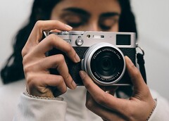 Die Fujifilm X100 VI wird auf ebay teils über 1.000 Euro über dem Listenpreis angeboten. (Bild: Fujifilm)