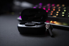 JBL präsentiert diverse neue TWS-Ohrhörer, darunter die Quantum TWS. (Bild: JBL)