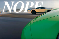 Die Vermarktung des Cybertrucks von Tesla stützte sich stark auf den Leistungsvergleich mit einem Porsche 911 (Bild: Tesla on YouTube - bearbeitet)