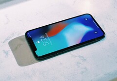 Ein weiterer Bastler hat ein iPhone X mit einem USB-C-Port ausgestattet. (Bild: Koby Kelsey)
