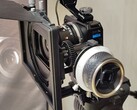 Die GoPro Mission 1 Pro ILS mit einem Laowa 17mm T1.9 MFT Cine-Objektiv, montiert in einem SmallRig-Cage mit Follow Focus und Matte Box