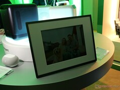 Der Ugreen Gallery E-Paper Smart Frame unterstützt die Farbdarstellung