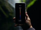 Mit OxygenOS 11 bekommen OnePlus-Smartphones endlich ein Always-on-Display. (Bild: OnePlus / Creator Studio / David Monje)