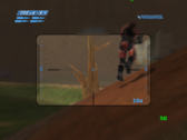 Online-Multiplayer von Halo Combat Evolved auf einem Anbernic RG35XX H in einer Partie auf Blood Gulch mit 23 Spielern.