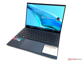 Asus Zenbook S 13 OLED Laptop im Test -  Subnotebook überzeugt mit schnellem AMD Ryzen 7 6800U