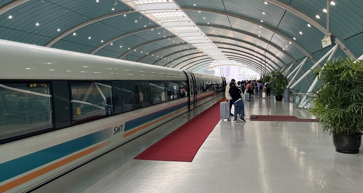 Es staut sich am Ausgang Longyang Road. (Foto: Andreas Sebayang/Privat)