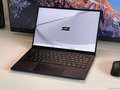 Schenker VIA 14 Pro (M24) Laptop im Test - Kompaktes AMD-Subnotebook jetzt mit Ryzen 8000 und hellerem Display