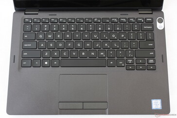 Das Tastaturlayout ist mit dem des Latitude 7400 2-in-1 identisch