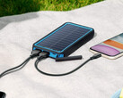 Neu im Portfolio von Anker: die PowerCore Solar 10000 Powerbank. (Bild: Anker)