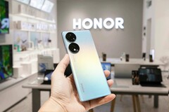 Das Honor 70 Pro startet mit einer hochwertigen Hauptkamera auf Basis des Sony IMX800. (Bild: Weibo)