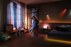 Philips Hue und Spotify lassen sich jetzt miteinander synchronisieren (Bild: Signify)