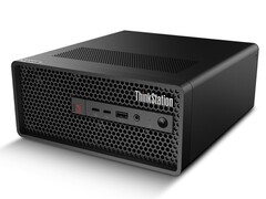 Größentechnisch bewegt sich die ThinkStation P3 Ultra zwischen einem Mini-PC und ausgewachsenem Desktop-Computer (Bildquelle: Lenovo)