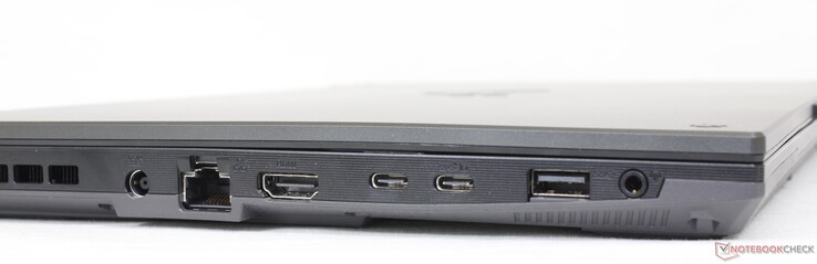 Links: Netzanschluss, RJ-45, HDMI 2.0b, 1x USB-C mit Thunderbolt 4 + DisplayPort 1.4, 1x USB-C mit DisplayPort 1.4, USB-A 3.2 Gen. 1