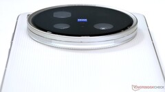 Die Zeiss-Kamera des Vivo X200 Ultra Nachfolgers soll 2026 die erste und vorerst einzige mit Dual-200-Megapixel-Bestückung werden. (Bildquelle: Notebookcheck)