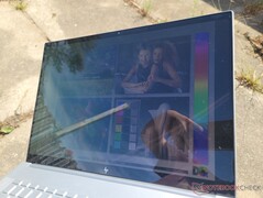 Im Freien unter direkter Sonneneinstrahlung