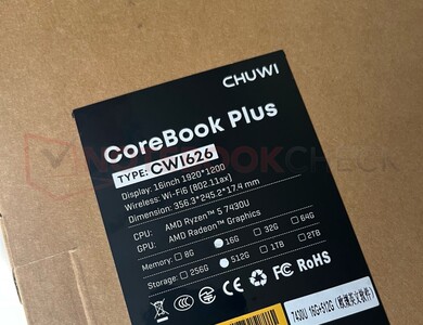 Selbst die Verpackung des Chuwi CoreBook Plus wirbt mit dem Ryzen 5 7430U ...