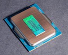Mit dem Core i9-13900HX steckt Intel seinen leistungsstärksten Desktop-Prozessor in Laptops. (Bild: Fritzchens Fritz)