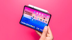 Dem iPad Mini könnte es an den Kragen gehen: Apple soll laut Bericht bereits für 2026/2027 den Launch eines kleinen Foldables planen. (Bild: Canoopsy)