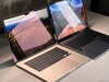Apple MacBook Air 15 (links) vs. Galaxy Book4 Pro 16 (rechts)