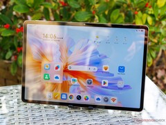 Das Honor Pad V9 kombiniert einen MediaTek Dimensity 8350 mit einem 144 Hz Display. (Bildquelle: Notebookcheck)