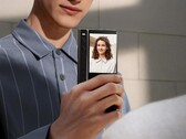 Das Huawei Mate Xs 2 setzt auf ein Display, das nach außen statt nach innen gefaltet wird. (Bild: Huawei)