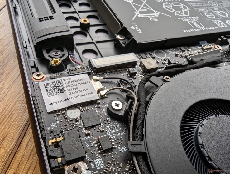 Nicht abnehmbares Intel-AX211-WLAN-Modul