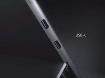 Das Surace Pro X verfügt auch über 2 USB Type C-Ports (Bild: Microsoft)