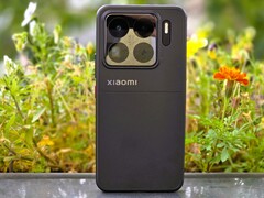 Das Xiaomi 15S Pro ist eines der besten Smartphones 2025 (Bildquelle: Marcus Herbrich) 