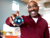 Sphero Bolt+ besitzt ein Display und neue programmierbare Features. (Bild: Sphero)