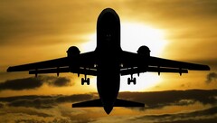 Bundesnetzagentur: Betrügerische Fake-Hotlines von angeblichen Fluggesellschaften abgeschaltet.