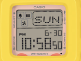 Die Casio Baby-G BGD-10KPM-7 verfügt über ein nahezu quadratisches digitales Zifferblatt, das zahlreiche Informationen übersichtlich darstellt