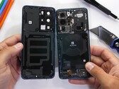 Das P40 Pro von Huawei wird in JerryRigEverythings neuestem Video in seine Einzelteile zerlegt.