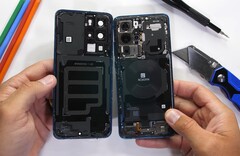 Das P40 Pro von Huawei wird in JerryRigEverythings neuestem Video in seine Einzelteile zerlegt.