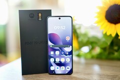Die Bildschirme des Razr 70 Ultra können sehr hell werden. Mit PWM muss man aber leben.