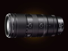 Das Nikon 70 – 200 mm f/2.8 Objektiv der zweiten Generation ist deutlich leichter als sein Vorgänger.