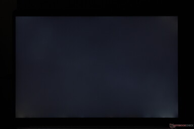 Moderates backlight bleeding 