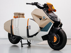 BMW Motorrad: CE 04 Vagabund Moto Concept E-Roller mit Surfboard für City-Surfer.