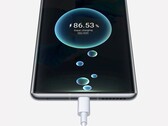 66 Watt SuperCharge sind sowas von 2020 – Huawei bereitet offenbar schon ein 135 Watt Netzteil vor. (Bild: Huawei)